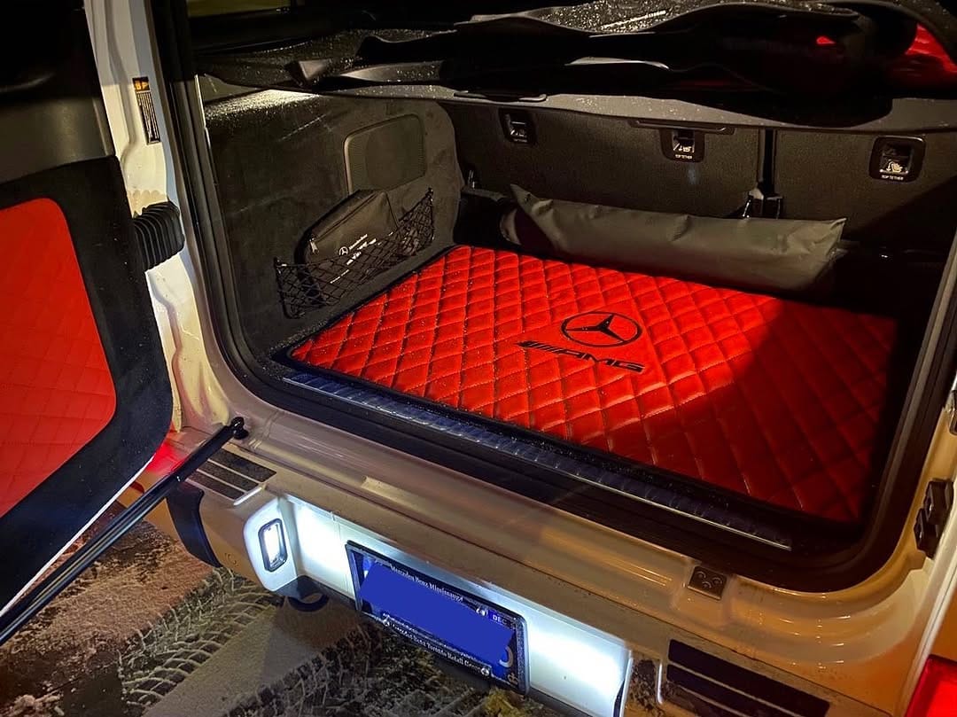 Post 1 by Touch of Luxury on Instagram (image)
