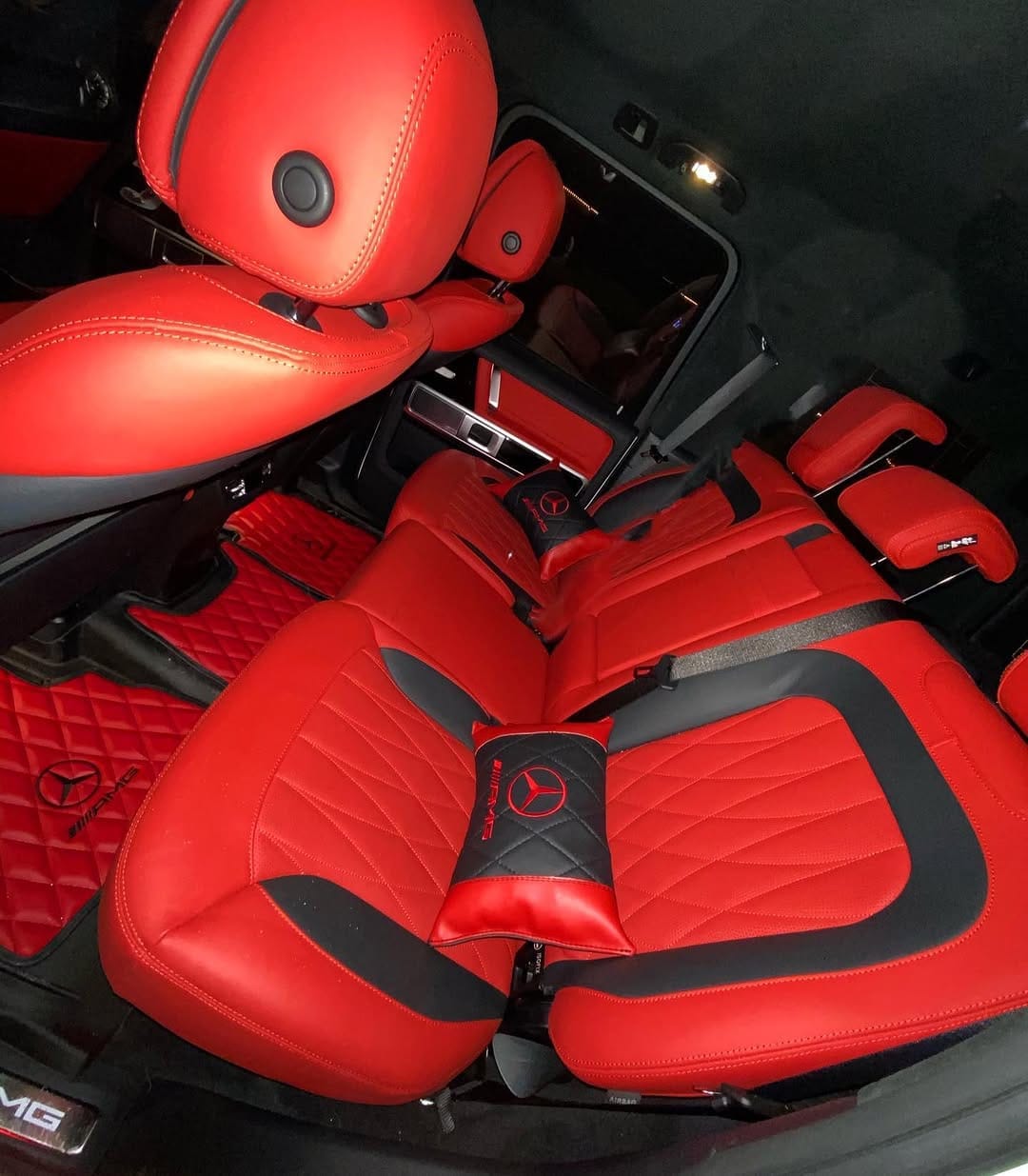 Post 6 by Touch of Luxury on Instagram (image)