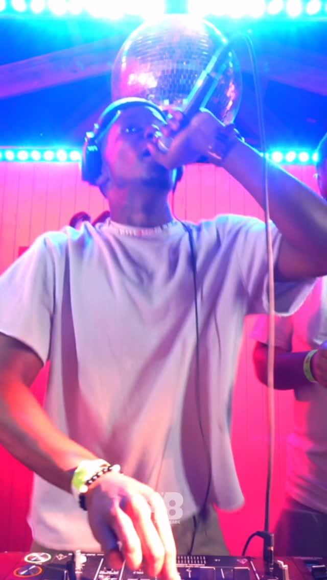 Post 1 by Waklexx🇧🇮🇨🇦 on Instagram (video)