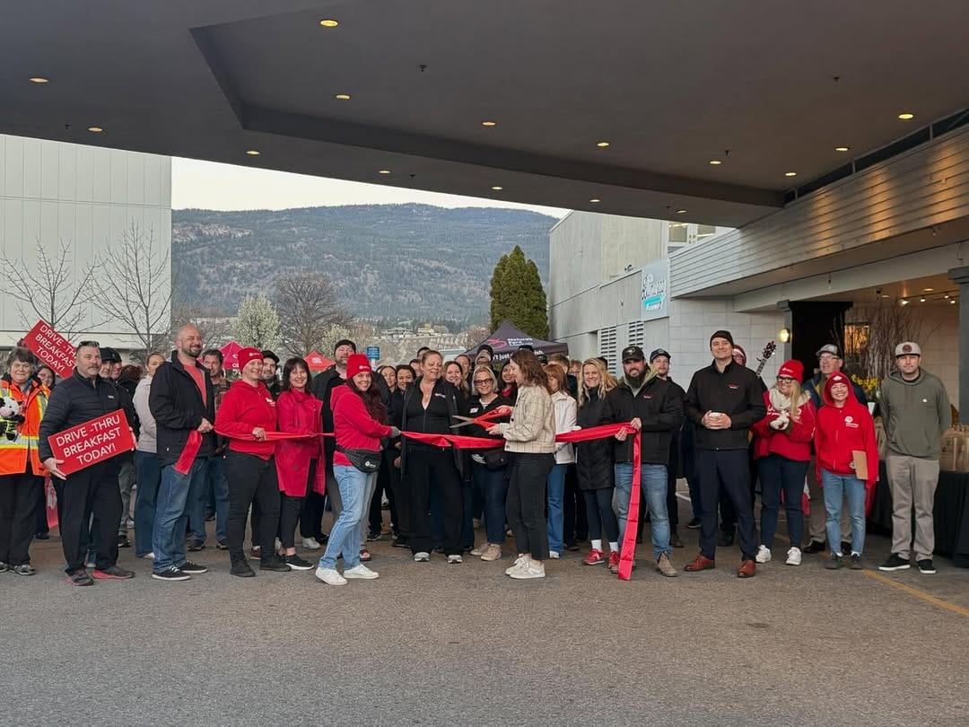 Post 7 by Penticton Lakeside Resort on Instagram (image)