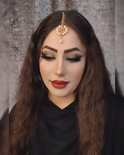 Post 10 by نازلی/میکاپ on Instagram (video)