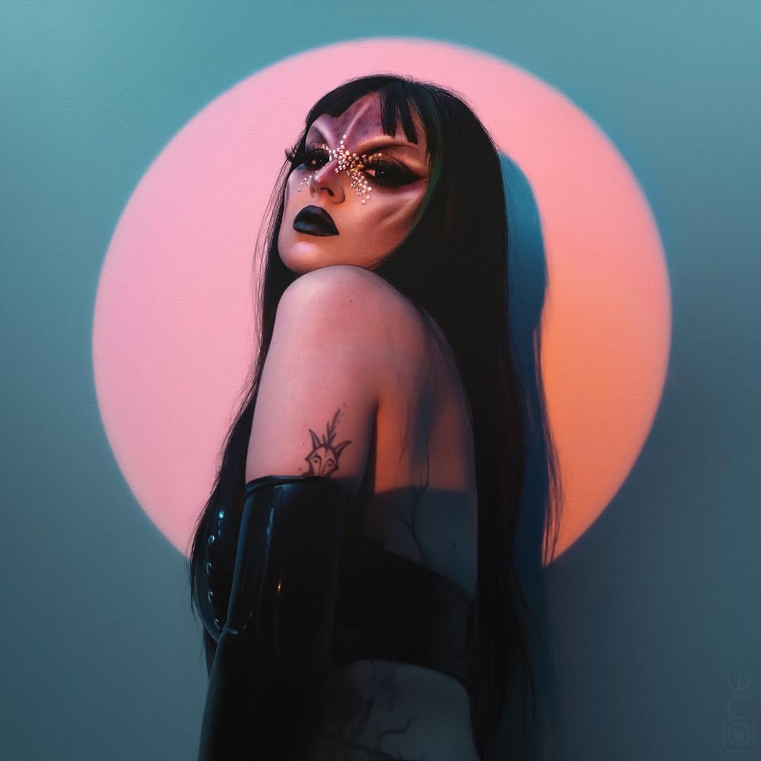 Post 10 by Isa Strawberry on Instagram (image)
