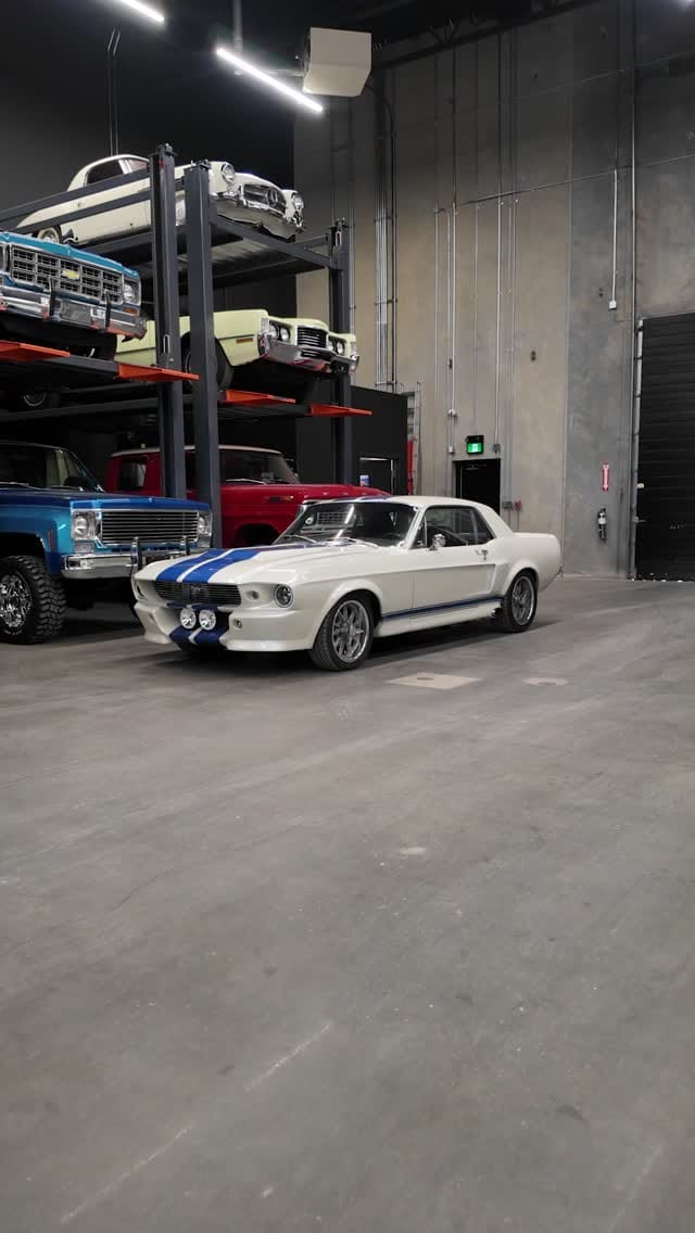 Post 3 by SHERWOOD MOTORCARS on Instagram (video)