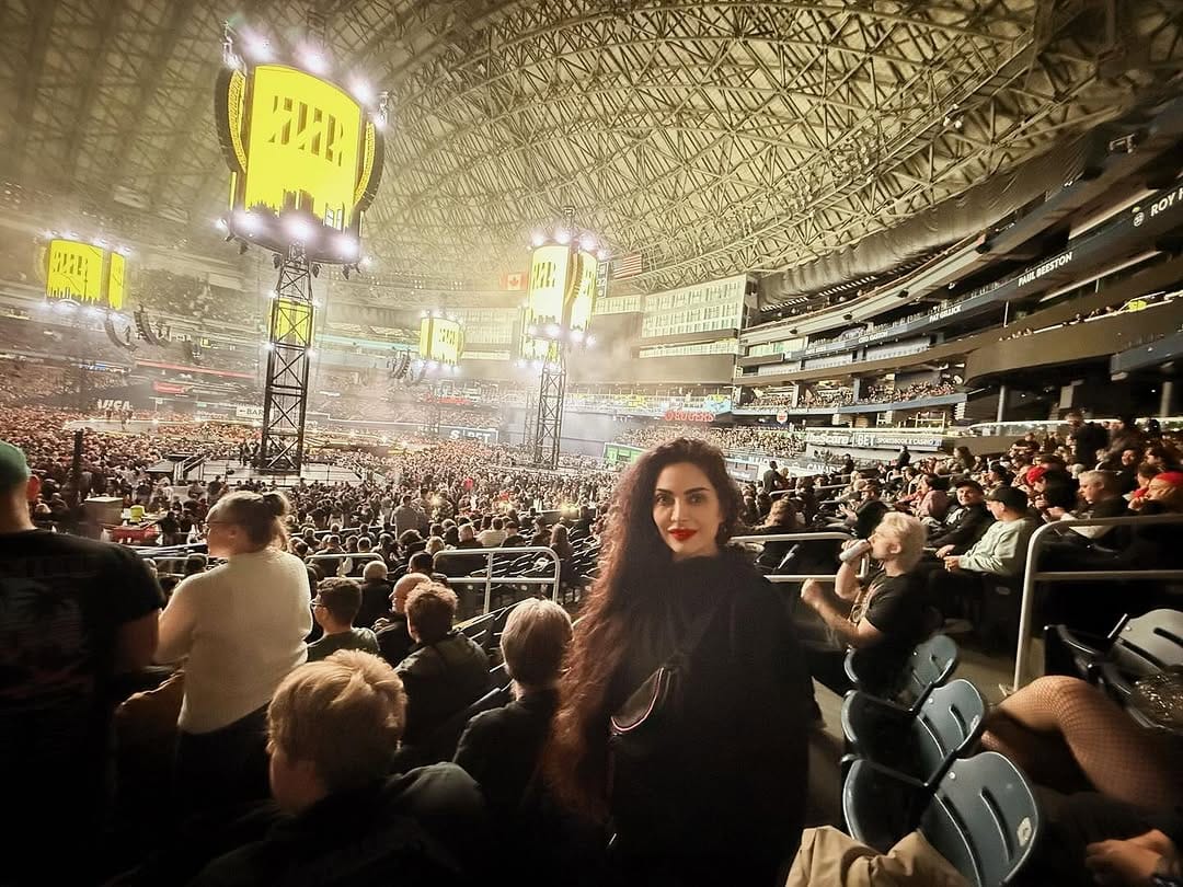 Post 3 by Nazi Soltani🧿﮼نازی on Instagram (carousel)