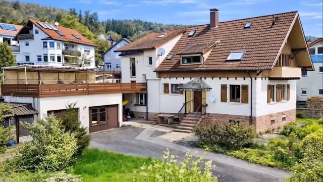 Post 9 by 🔺Eschenauer & Partner Immobilien on Instagram (video)