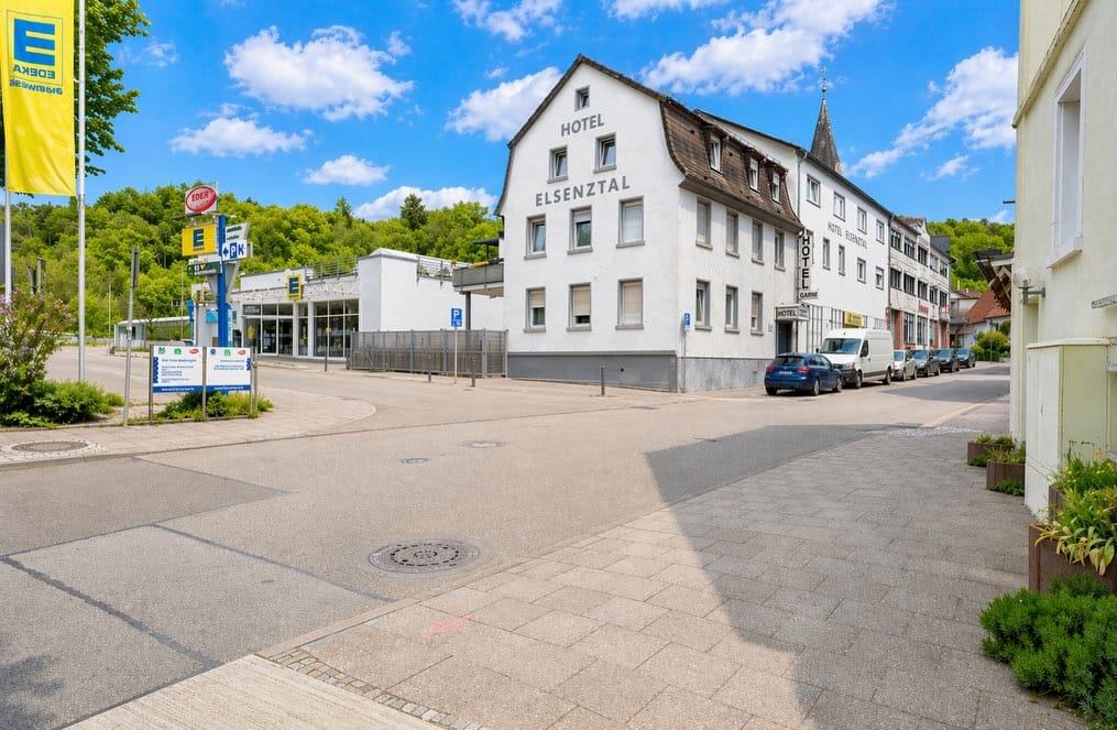 Post 7 by 🔺Eschenauer & Partner Immobilien on Instagram (carousel)