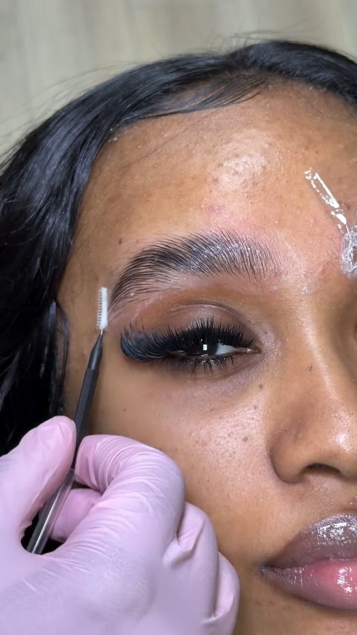 Post 8 by Vaughan Brow Artist | Educator | Canada 🇨🇦 on Instagram (video)