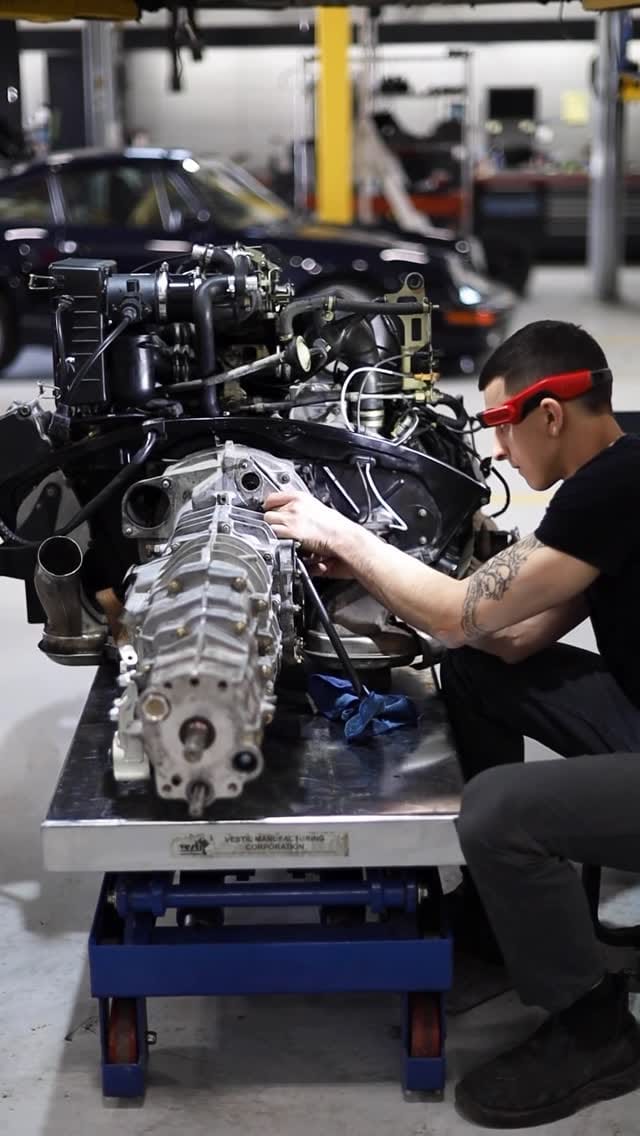 Post 10 by Pfaff Reserve on Instagram (video)