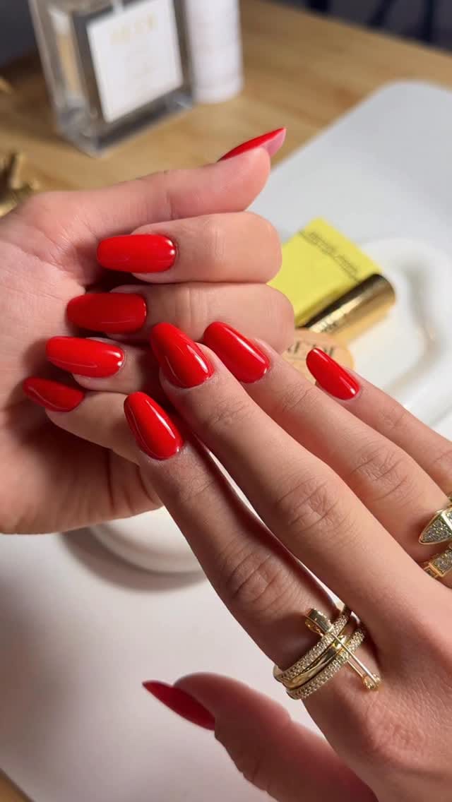 Post 5 by Sofi | Nail Artist & Educator on Instagram (video)