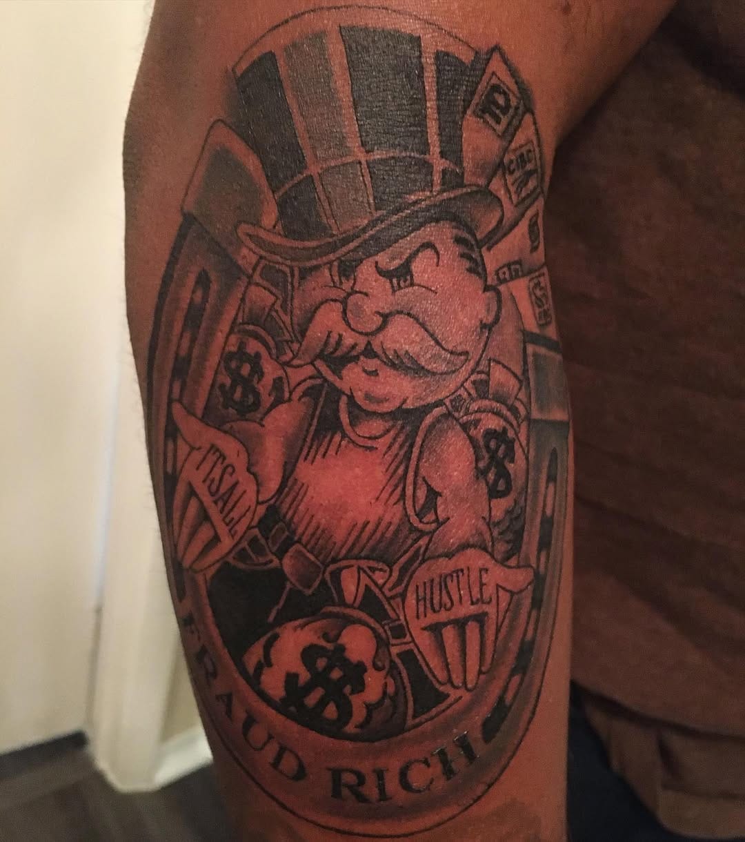 Post 7 by Tats on Instagram (carousel)