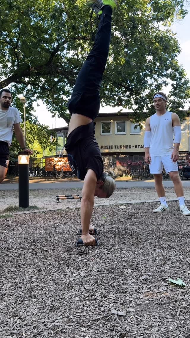 Post 9 by Naf Hummel on Instagram (video)