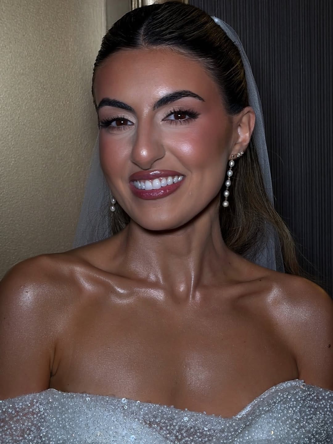 Post 3 by ELITE MAKEUP ARTIST| CANADA on Instagram (carousel)