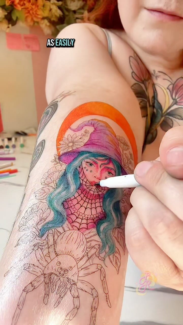 Post 10 by Polly | Digital Artist 🇨🇦 on Instagram (video)