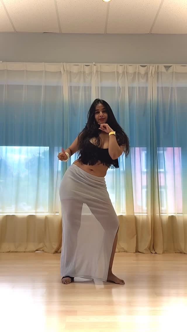 Post 10 by Rashmi Khade on Instagram (video)
