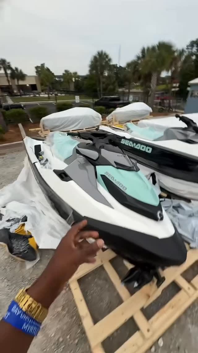 Post 2 by Rashad on Instagram (video)