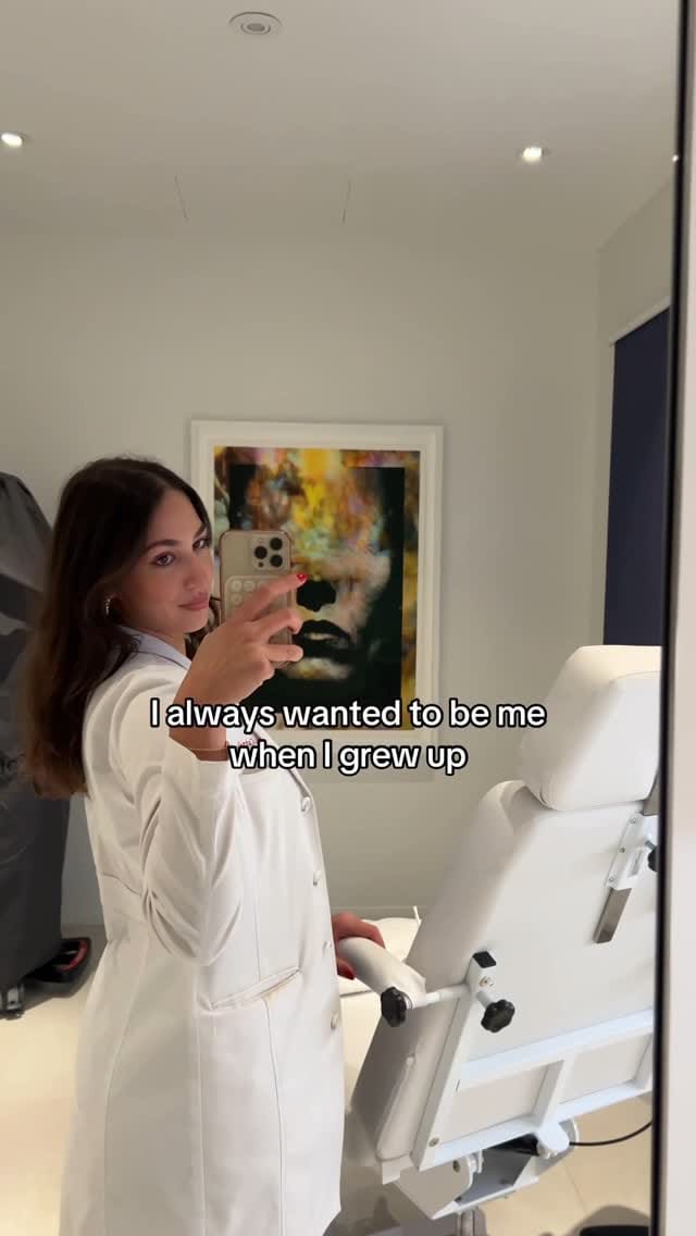 Post 9 by Leila Cattelan MD, FRCPC, FAAD on Instagram (video)