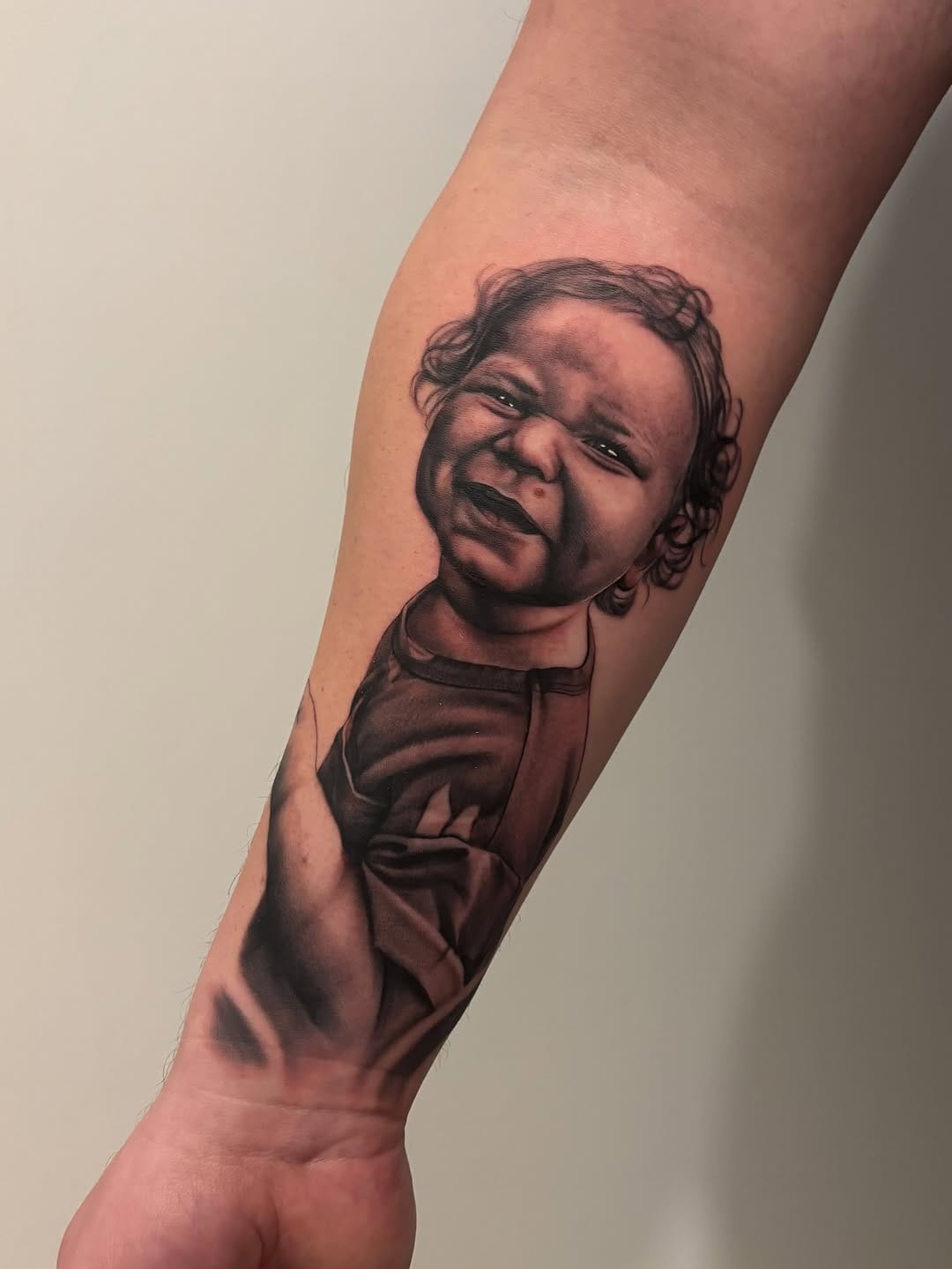 Post 8 by STEPHANIE RISA | Tattoo Artist on Instagram (carousel)