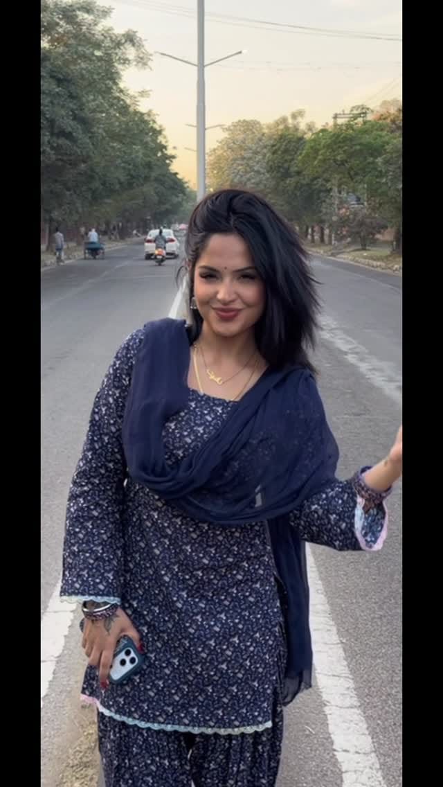 Post 10 by Navpreet Kaur on Instagram (video)