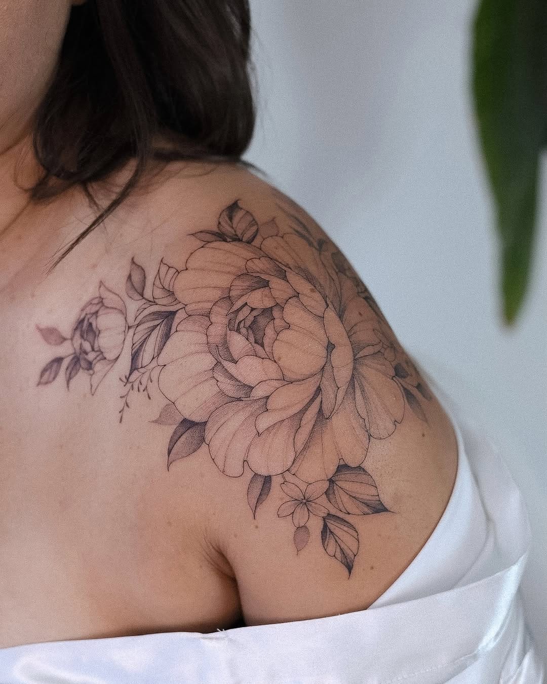 Post 6 by Irene | fineline floral tattoos 💙💛 on Instagram (carousel)