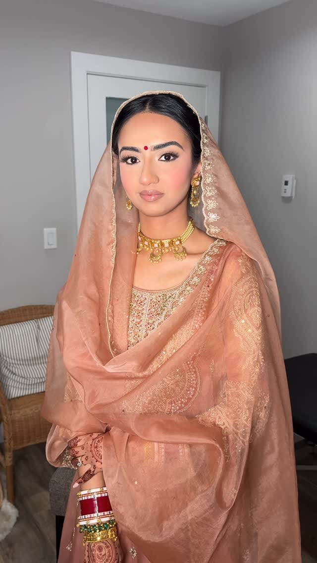 Post 9 by Jalica Kaur Rana•MAKEUP + HAIR ARTIST on Instagram (video)