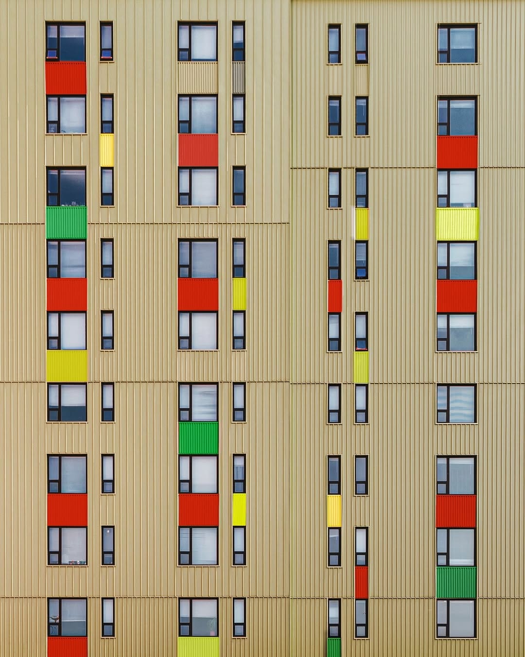 Post 4 by Ash Camas | Architectural Photographer on Instagram (image)