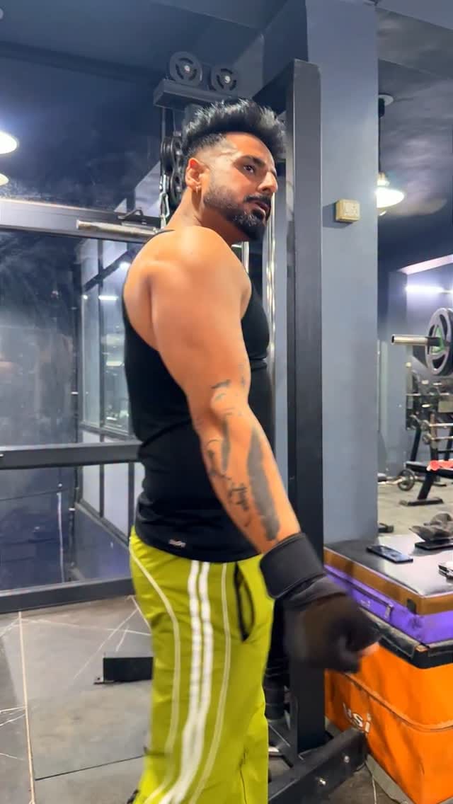 Post 1 by Abrol🔵 on Instagram (video)