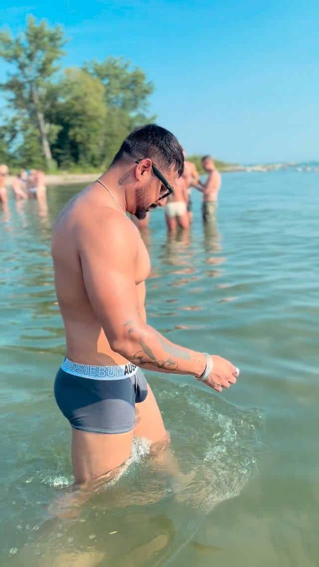 Post 10 by Abrol🔵 on Instagram (video)