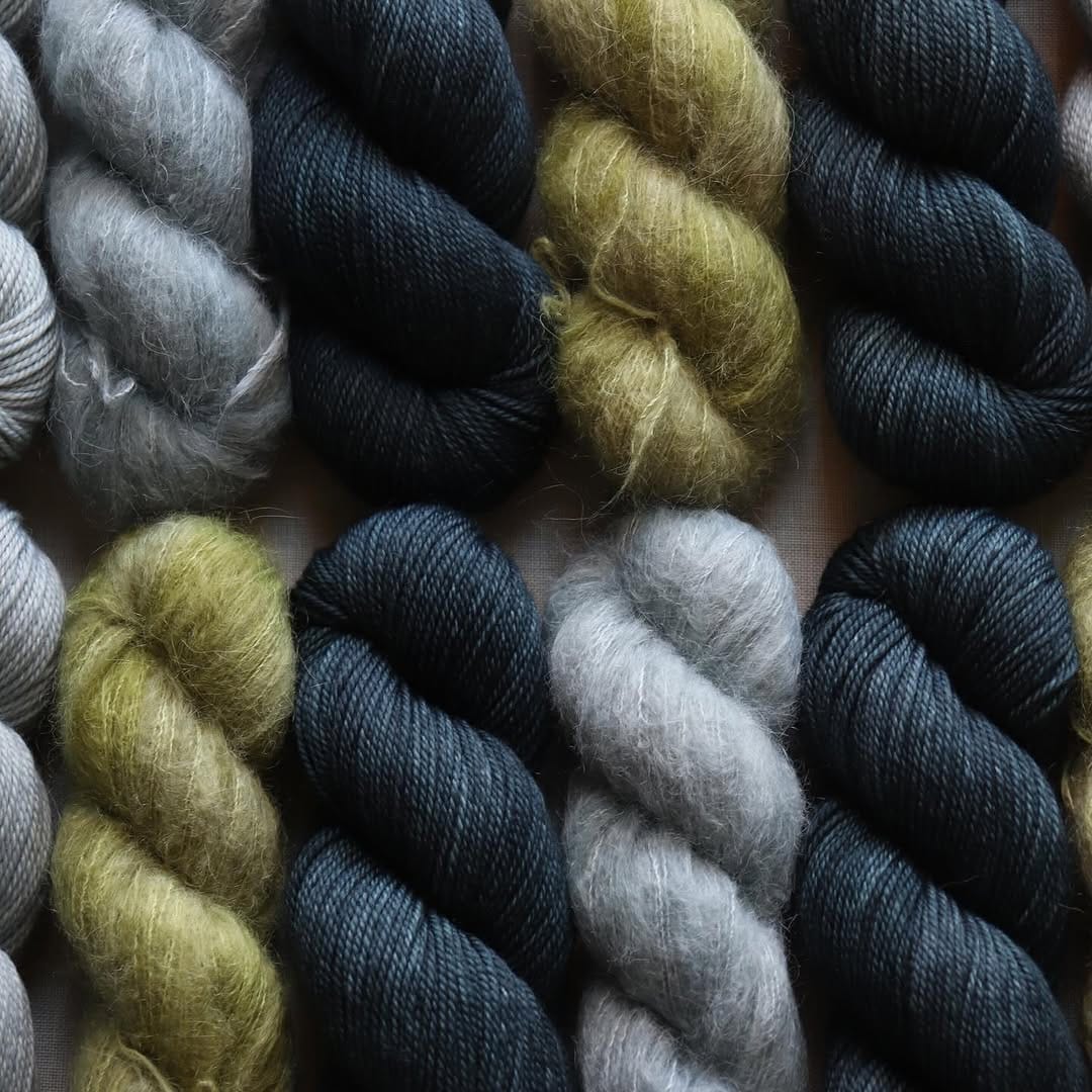 Post 9 by Antonella Iannozzi || cosyposyyarnco on Instagram (carousel)