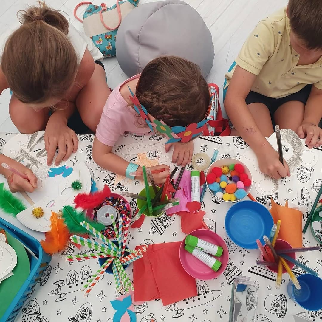 Post 3 by The Kids' Table UK on Instagram (carousel)