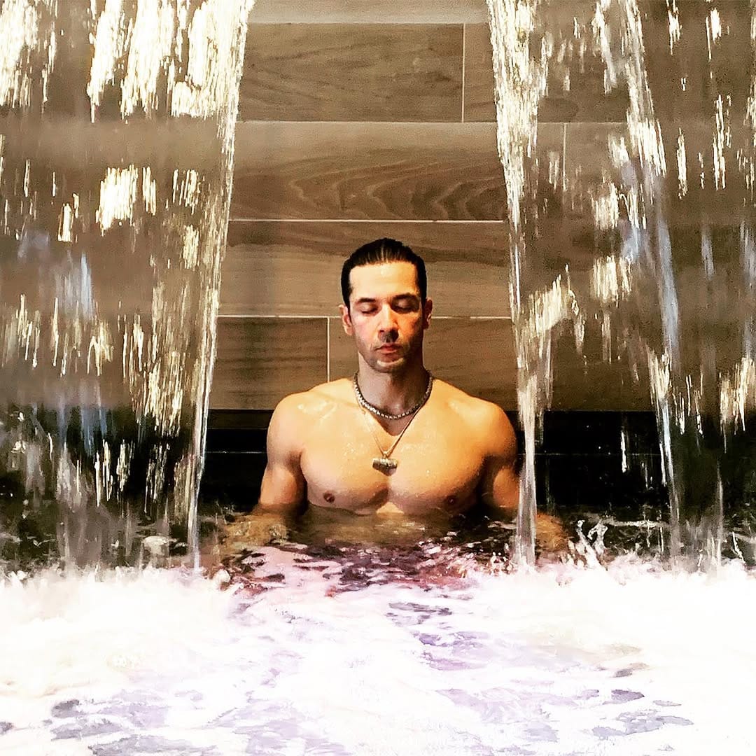 Post 5 by Dr Ariya(Ehsan)Ameri on Instagram (image)