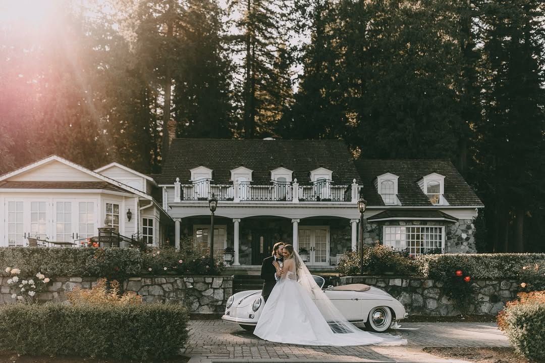 Post 4 by Amanda Coldicutt | Vancouver Wedding & Elopement Photographer on Instagram (image)