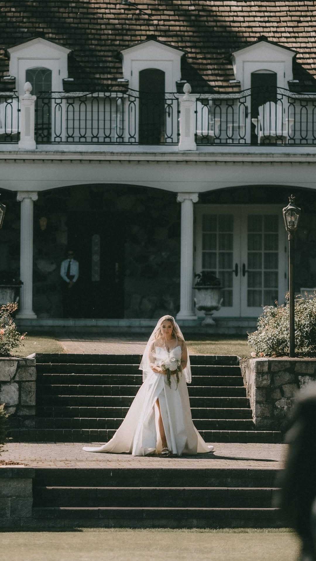 Post 1 by Amanda Coldicutt | Vancouver Wedding & Elopement Photographer on Instagram (video)