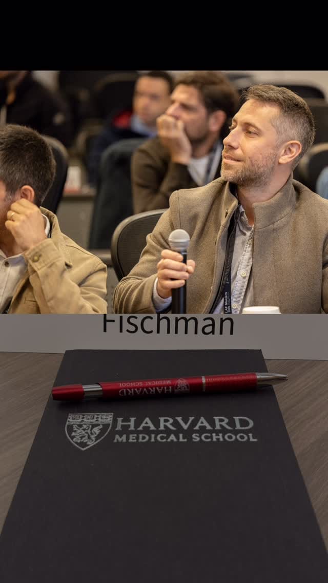 Post 2 by Dr. Daniel Fischman (Cadera) on Instagram (video)