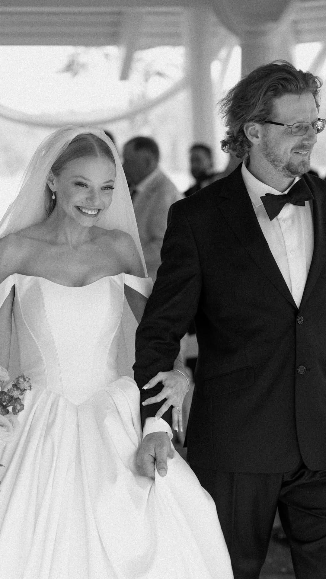 Post 3 by Lexi Lane | BC Wedding Photographer on Instagram (video)