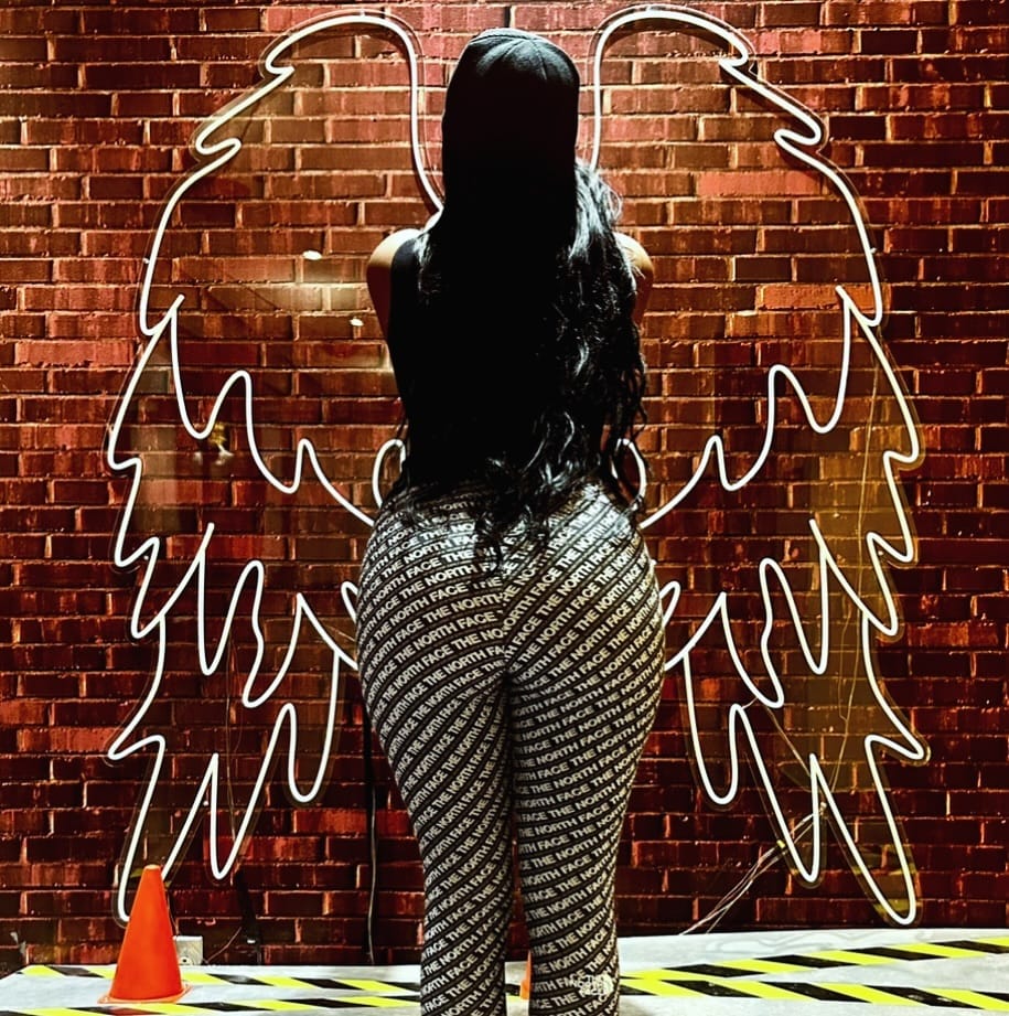 Post 2 by Exquisite Elizabeth on Instagram (image)