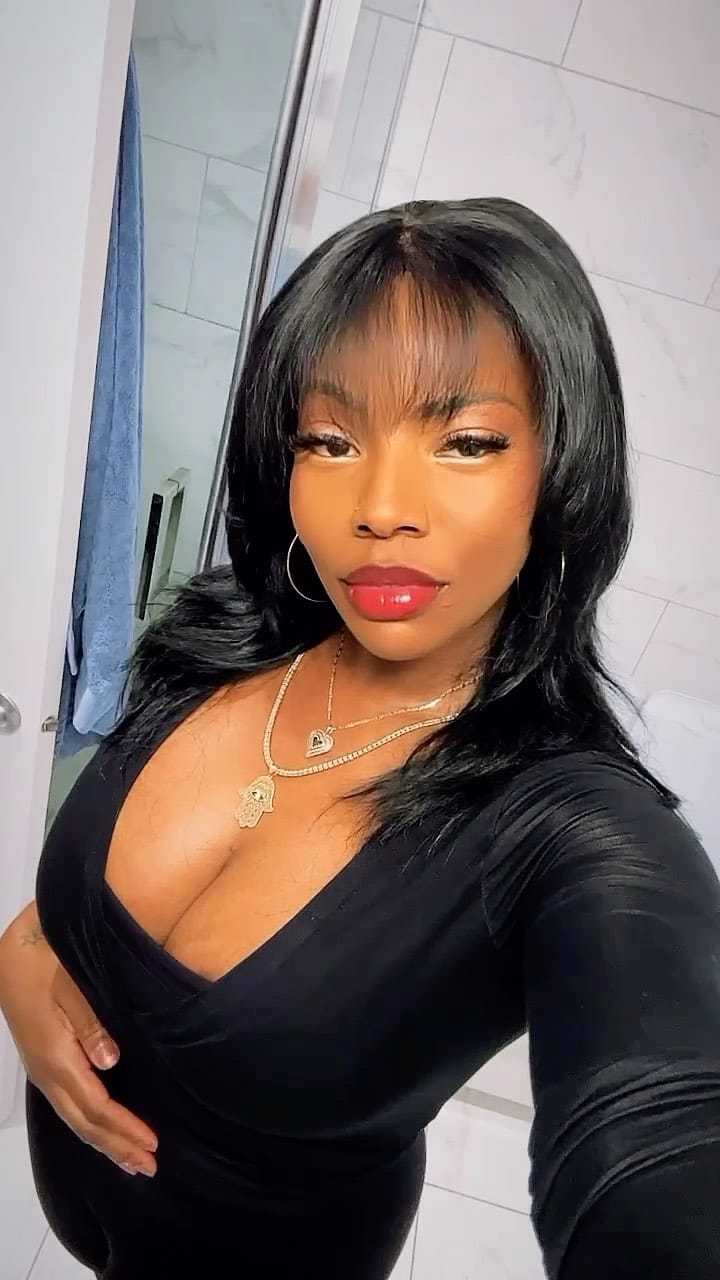 Post 8 by Exquisite Elizabeth on Instagram (video)