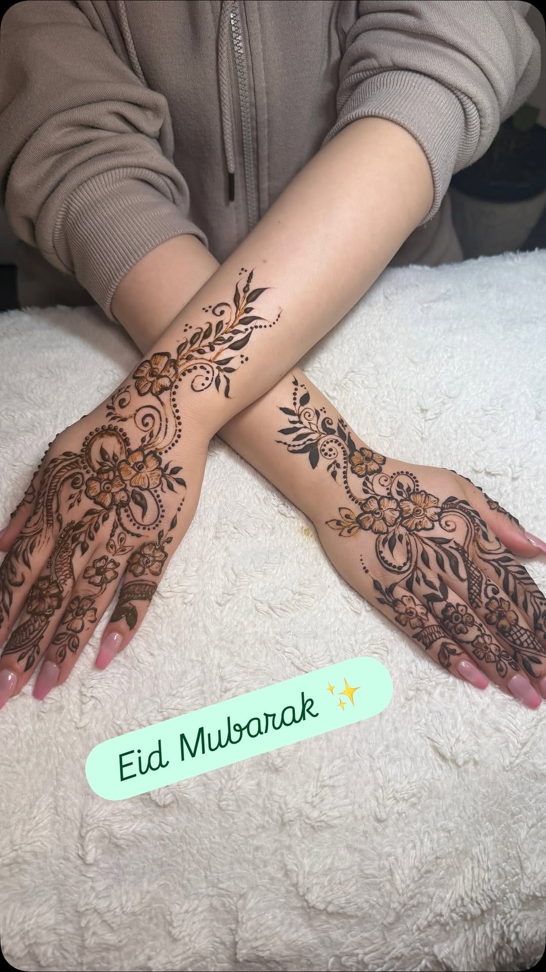 Post 3 by Mendhika-Rohini Sharma Gupta on Instagram (video)