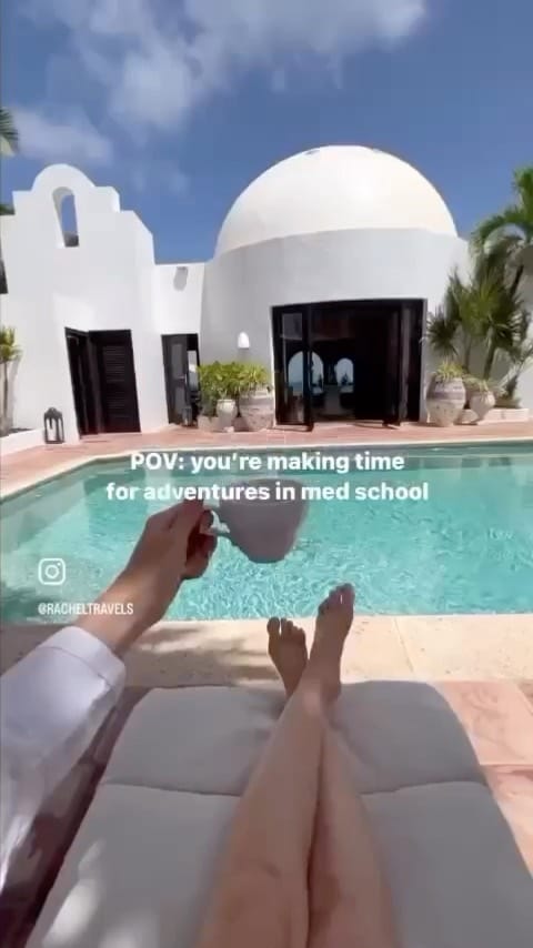 Post 8 by Quebecois En Voyage on Instagram (video)