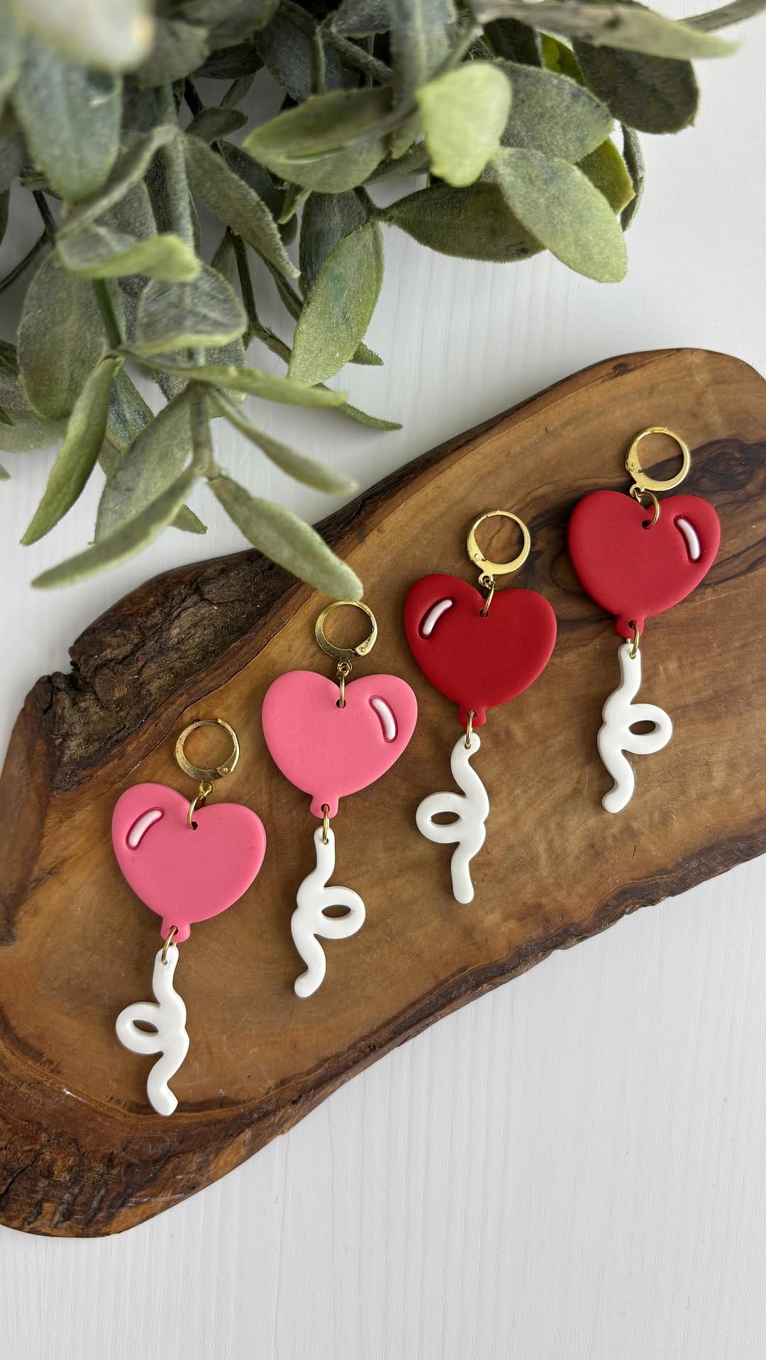 Post 8 by Knightswood Clay House: Polymer Clay Small Shop on Instagram (video)