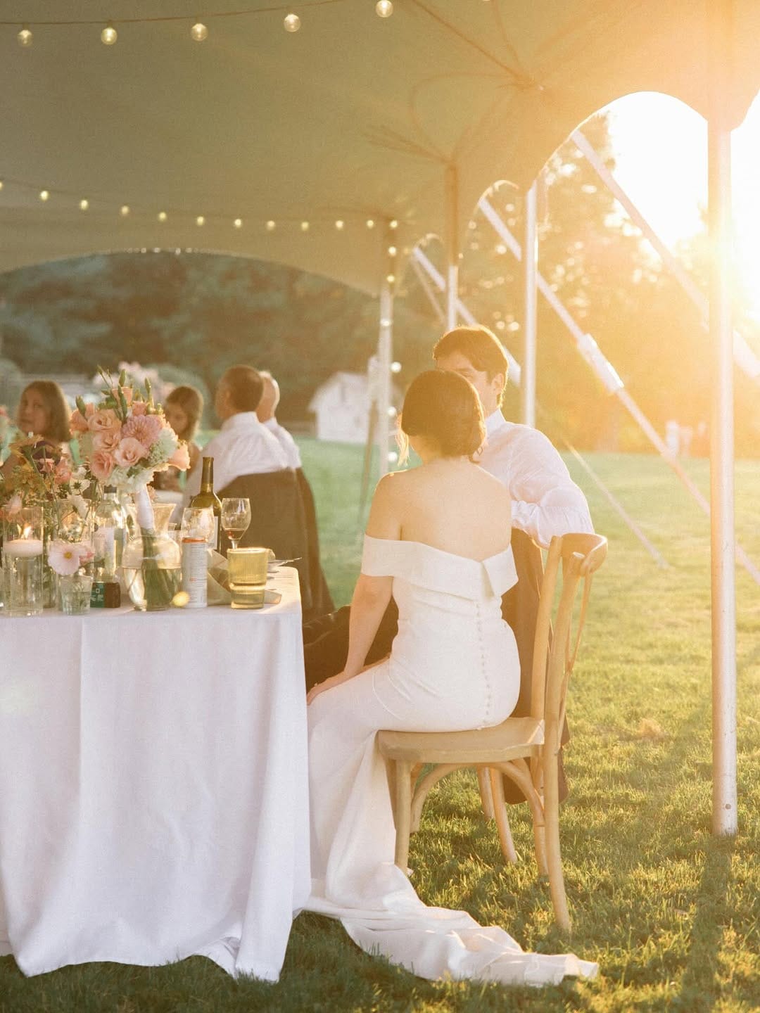 Post 6 by Tracy Grace - Ottawa Wedding Photographer on Instagram (image)