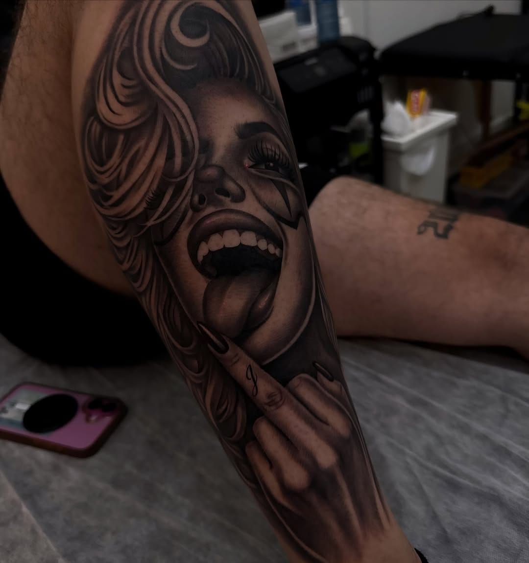 Post 1 by Toronto Tattoo Artist 📍🇲🇽🇮🇹 on Instagram (carousel)