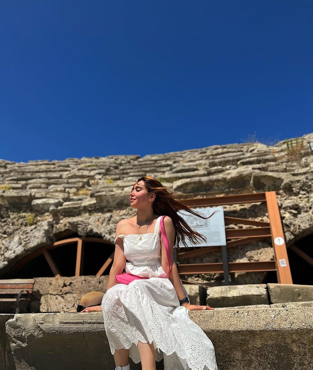 Post 10 by Elnaz Moghadam on Instagram (image)