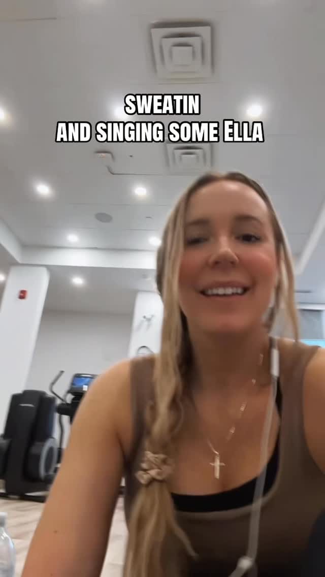 Post 3 by E l y s e  S a u n d e r s on Instagram (video)
