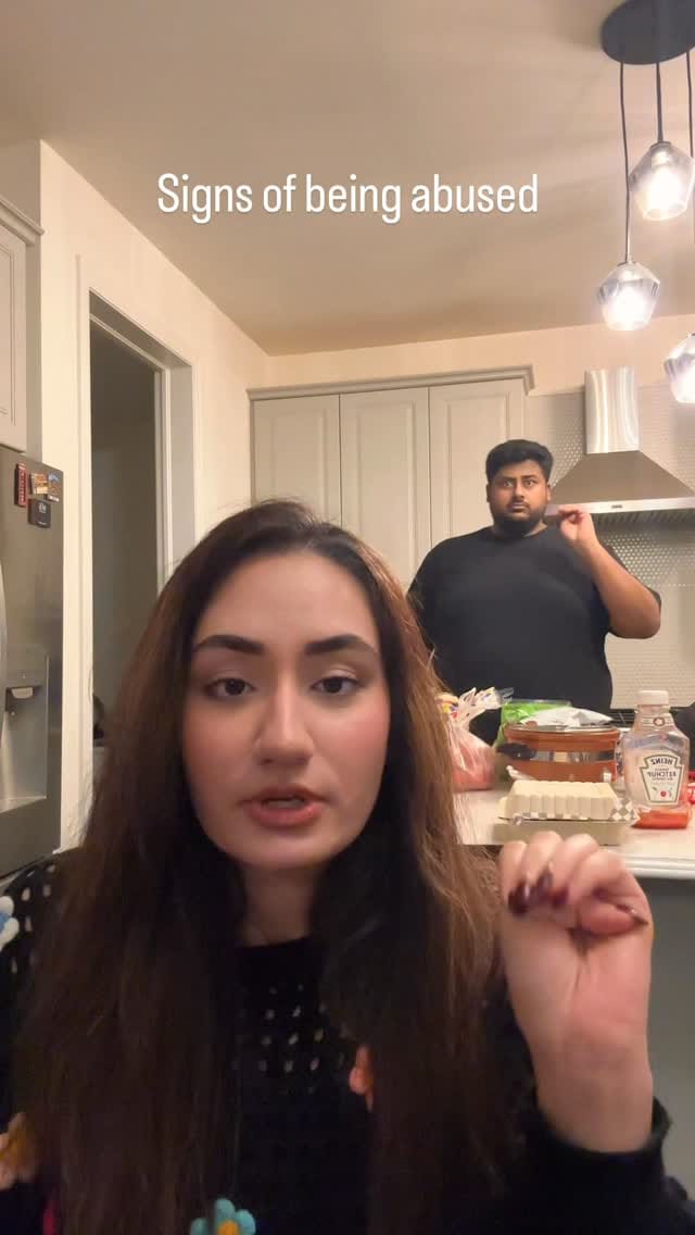 Post 8 by Pakman on Instagram (video)