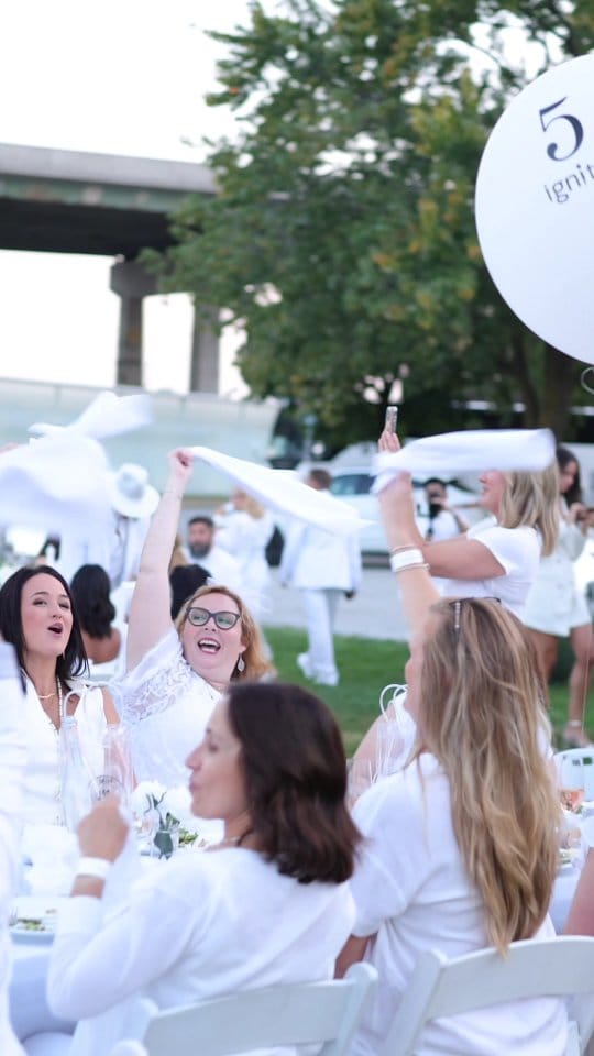 Post 7 by Dîner en Blanc Toronto on Instagram (video)