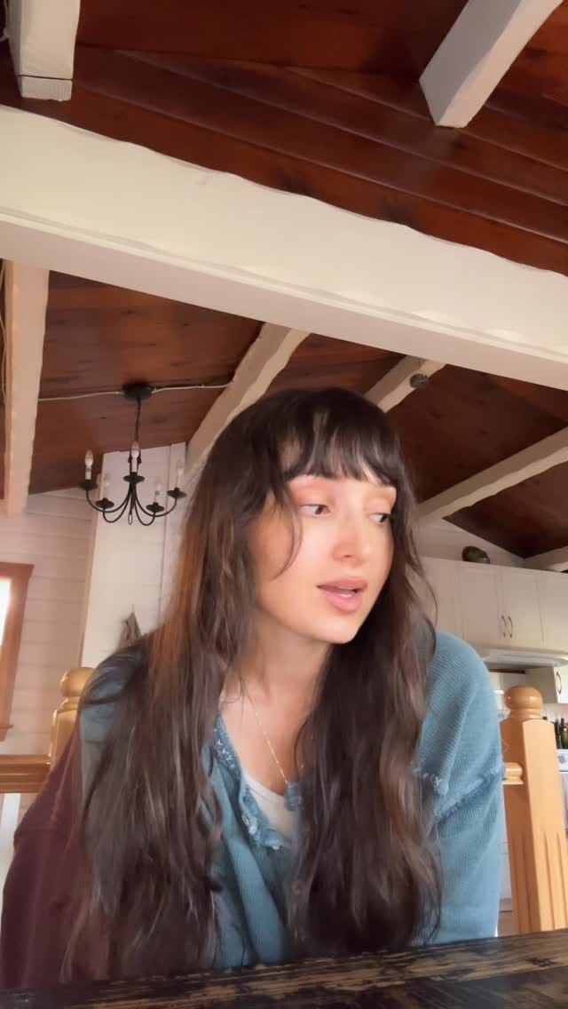 Post 5 by Jenna Berman on Instagram (video)
