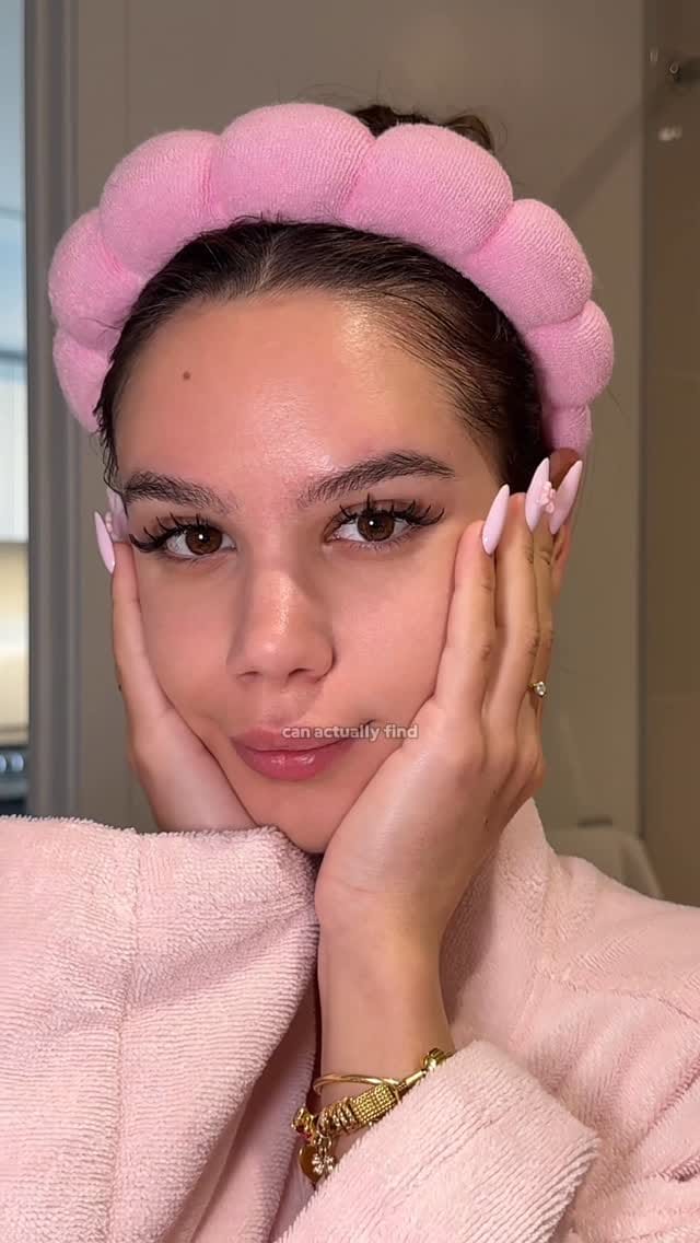 Post 4 by Kaitlyn Fall Beauty on Instagram (video)