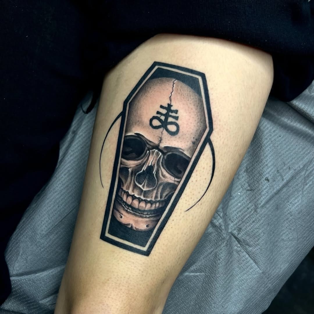 Post 6 by ✨Phoebe✨ Requiem Tattoo on Instagram (image)