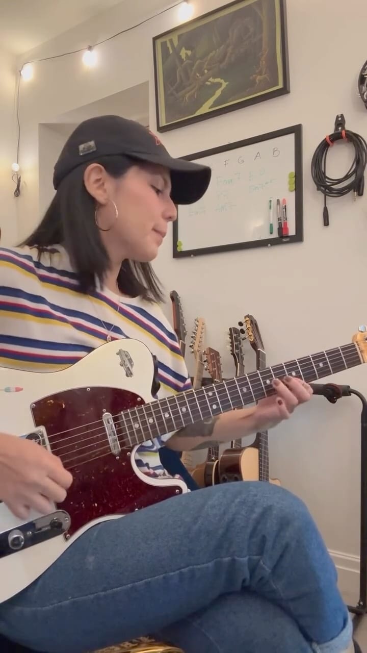 Post 4 by Camila Milla on Instagram (video)