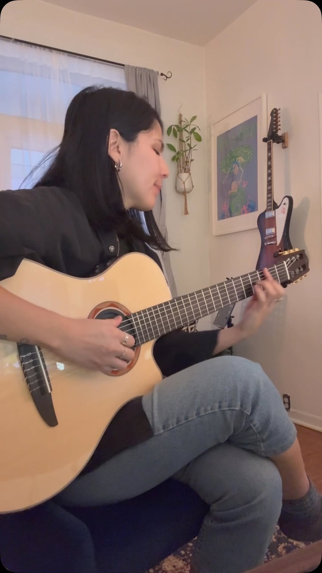 Post 10 by Camila Milla on Instagram (video)